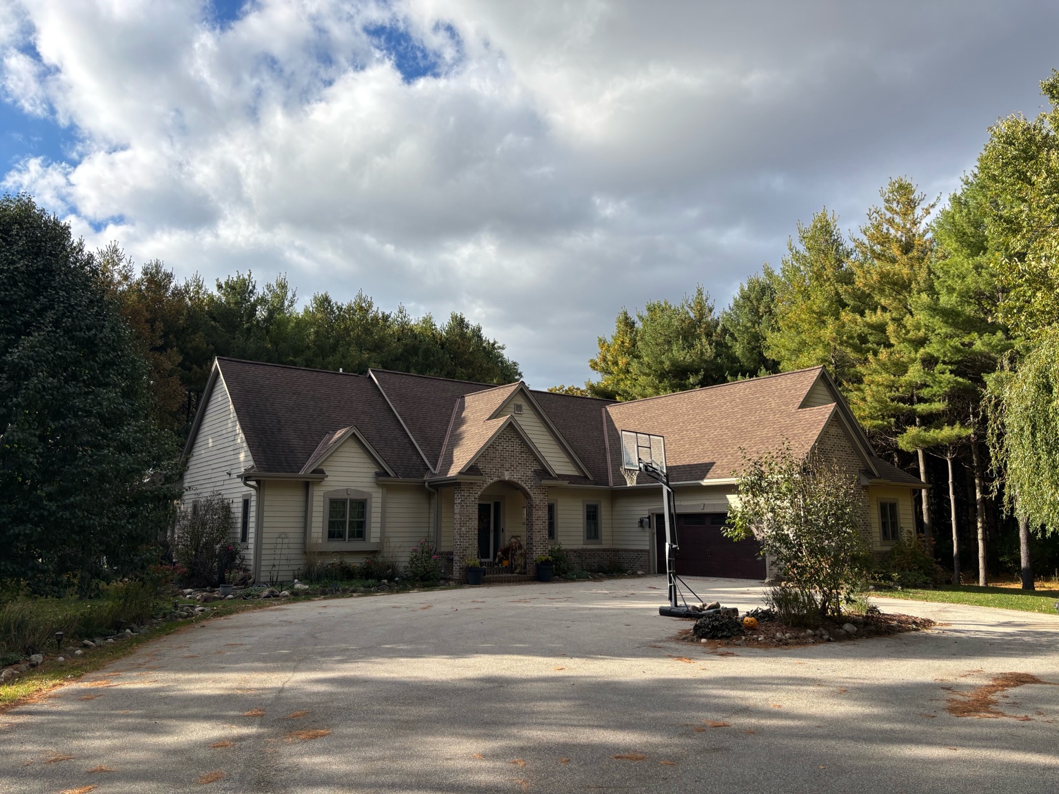 Residents engaging in day services